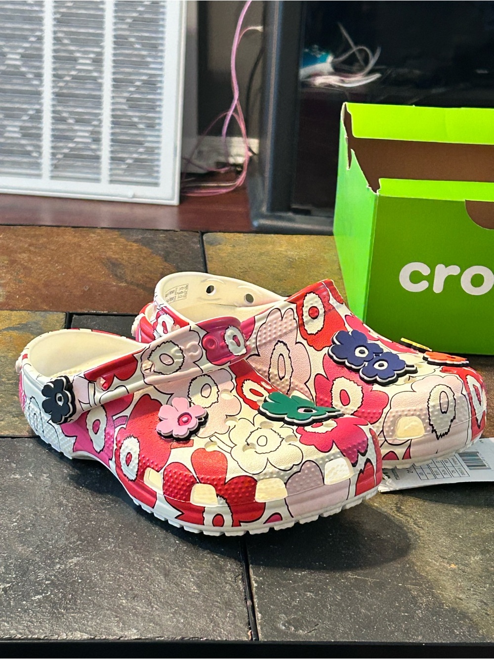 NEW CROCS KIDS Kids' Marimekko Classic Clog 211123 Multi Size 2 - Picture 2 of 10